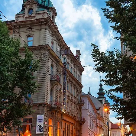 Continental Hotel
