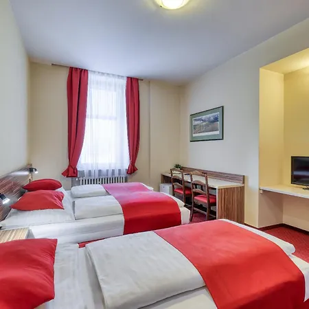 Continental Ξενοδοχείο 3*