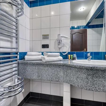 Continental Ξενοδοχείο 3*