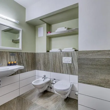 Ξενοδοχείο Continental 3*