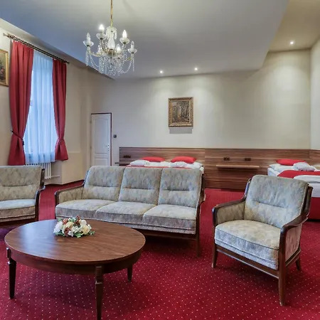 Continental Hotel 3*