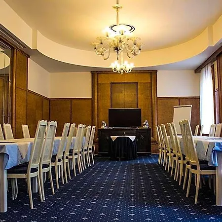 Continental 3* Plzen