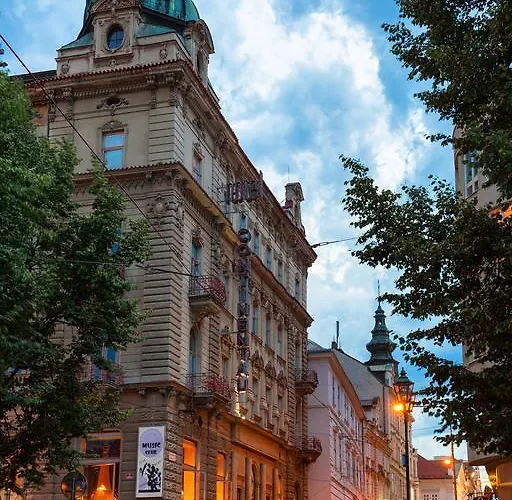 Continental Hotel